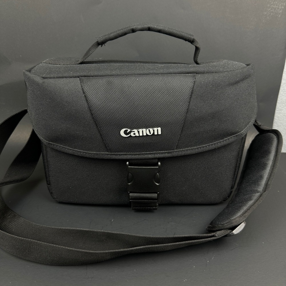 Canon EOS Rebel T5i DSLR Camera Bundle with 18-55mm STM Lens OEM Bag and Charger - Picture 6 of 7